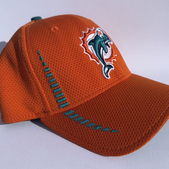 MIAMI Dolphins NFL NEW ERA Hat 39thirty S-M Stretch-Fit! Bright ORANGE w/ Logo - Picture 1 of 6